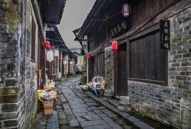 发现乐趣,尽在从河里捡到一条死鱼,但是不知道是怎么死的,就想问问各位大神,看看是不是毒死的?万一是毒死的,!